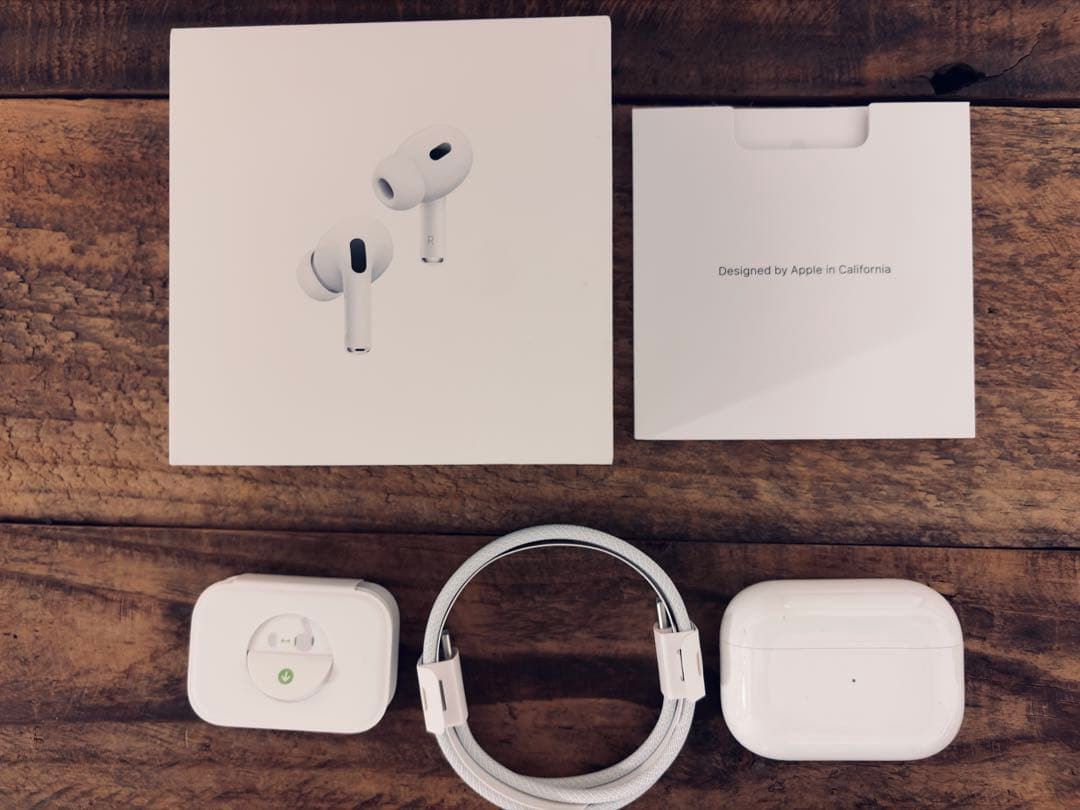 コ*ー様 【イヤホン新品交換済】Air Pods Pro 第2世代 USB-C
