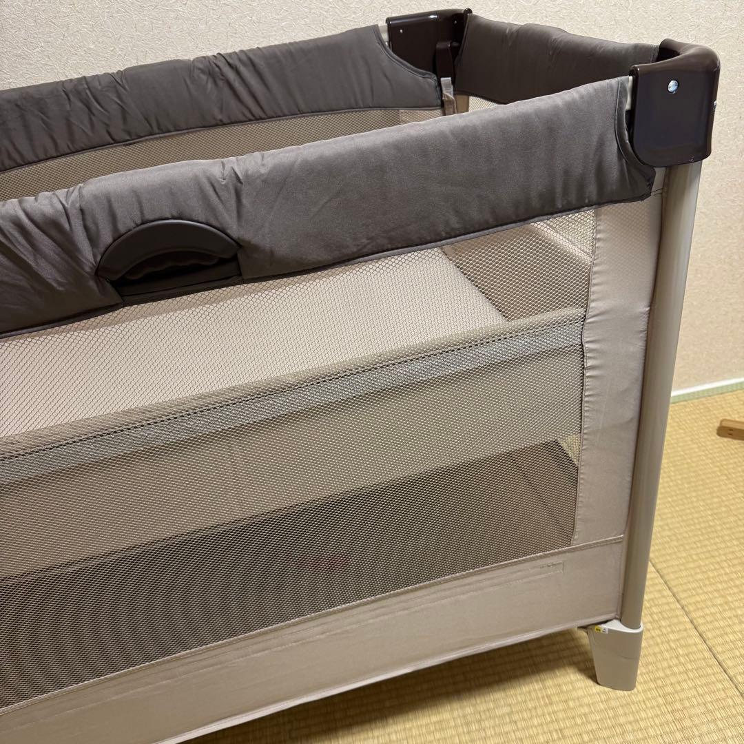 美品　ココネルエアー　ベビーベッド　アップリカ