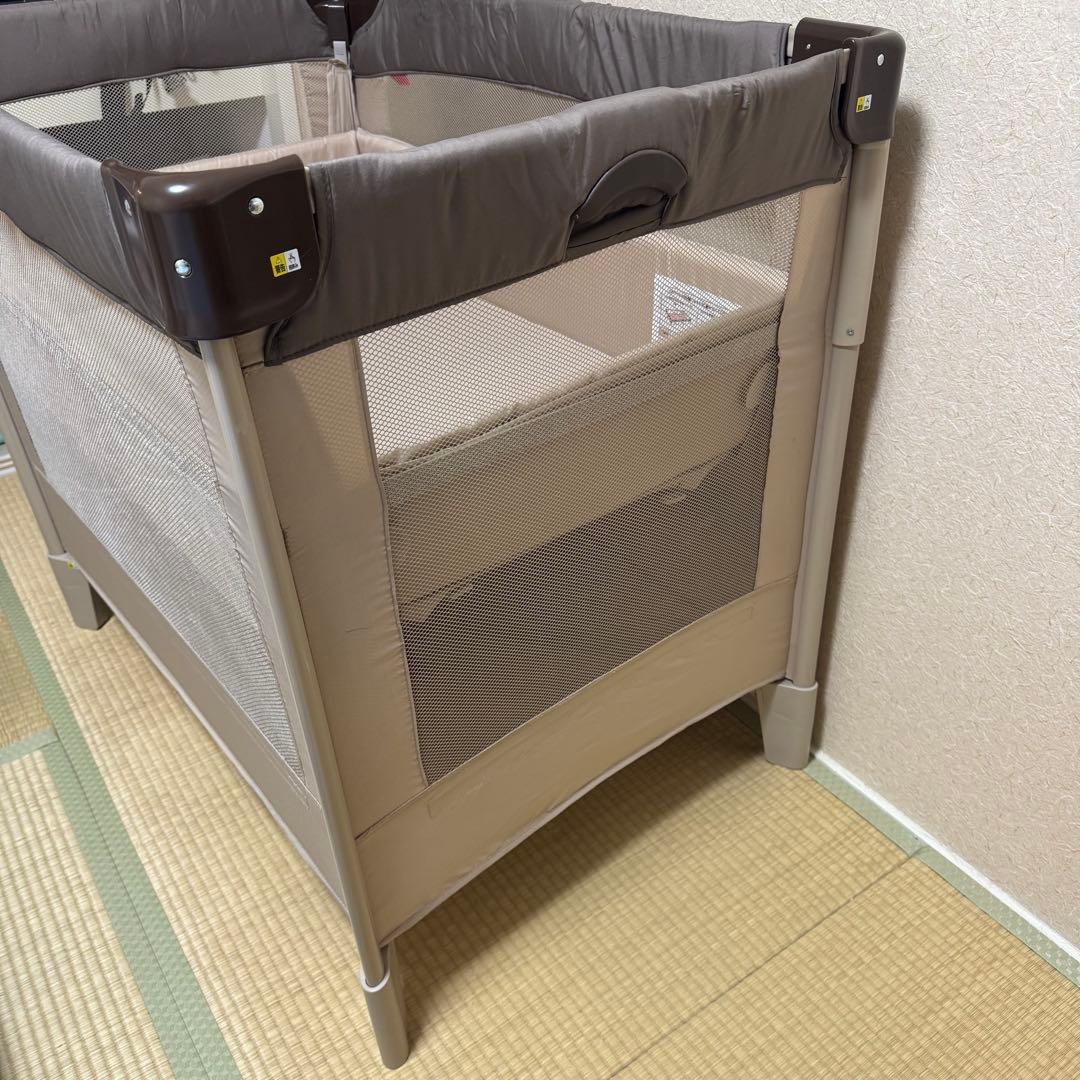 美品　ココネルエアー　ベビーベッド　アップリカ