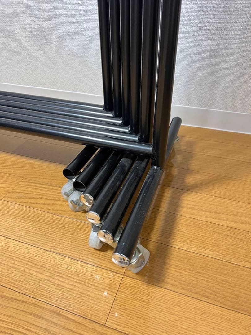 ハンガーラック 黒 業務用　6本　※地域により割引しますのでコメントください。