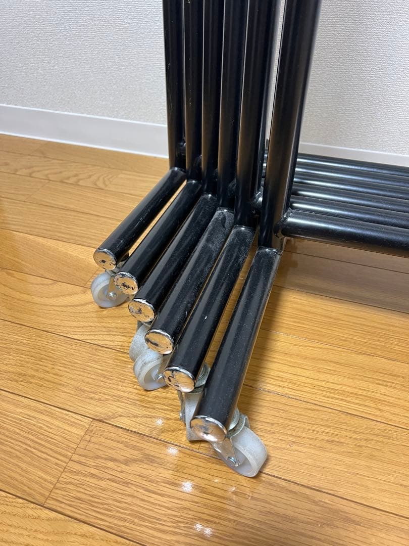 ハンガーラック 黒 業務用　6本　※地域により割引しますのでコメントください。