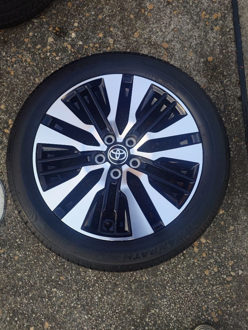 アルファード30系18インチ 純正ホイールセット