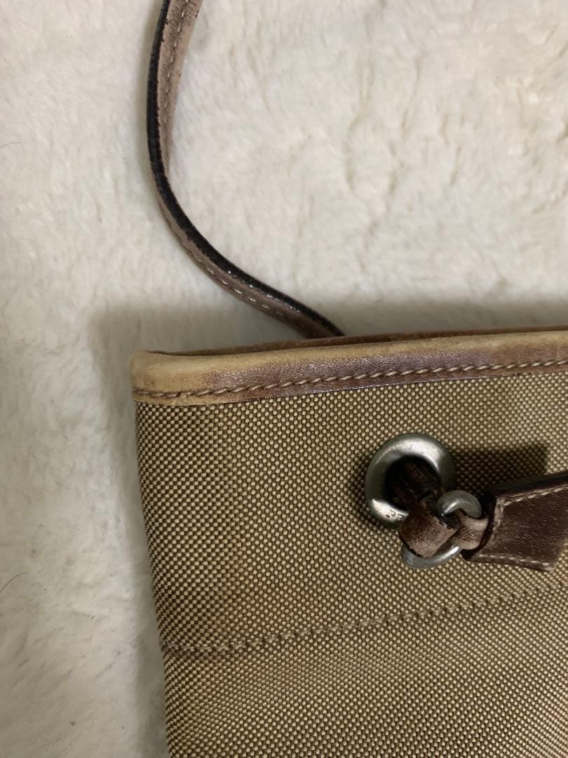 PRADA ロゴ　ジャガード