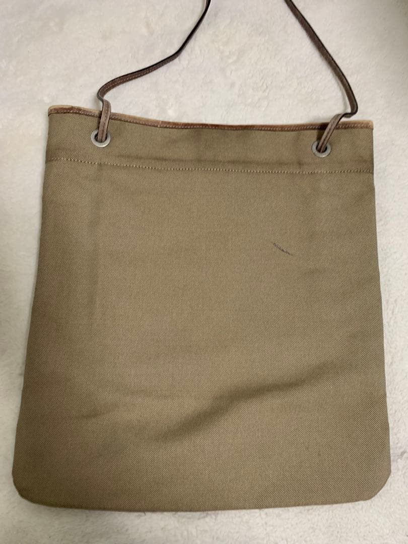 PRADA ロゴ　ジャガード