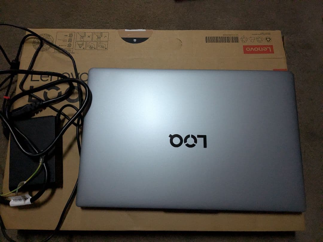 【美品】Lenovo LOQ Essential Gen 9 ルナグレー