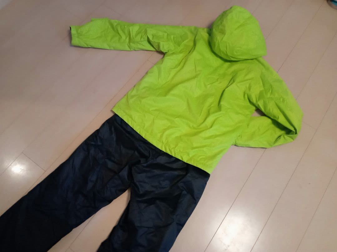 ほぼ新品【上下セット】ONYONE　RUSH air スキー スノボー ウェア