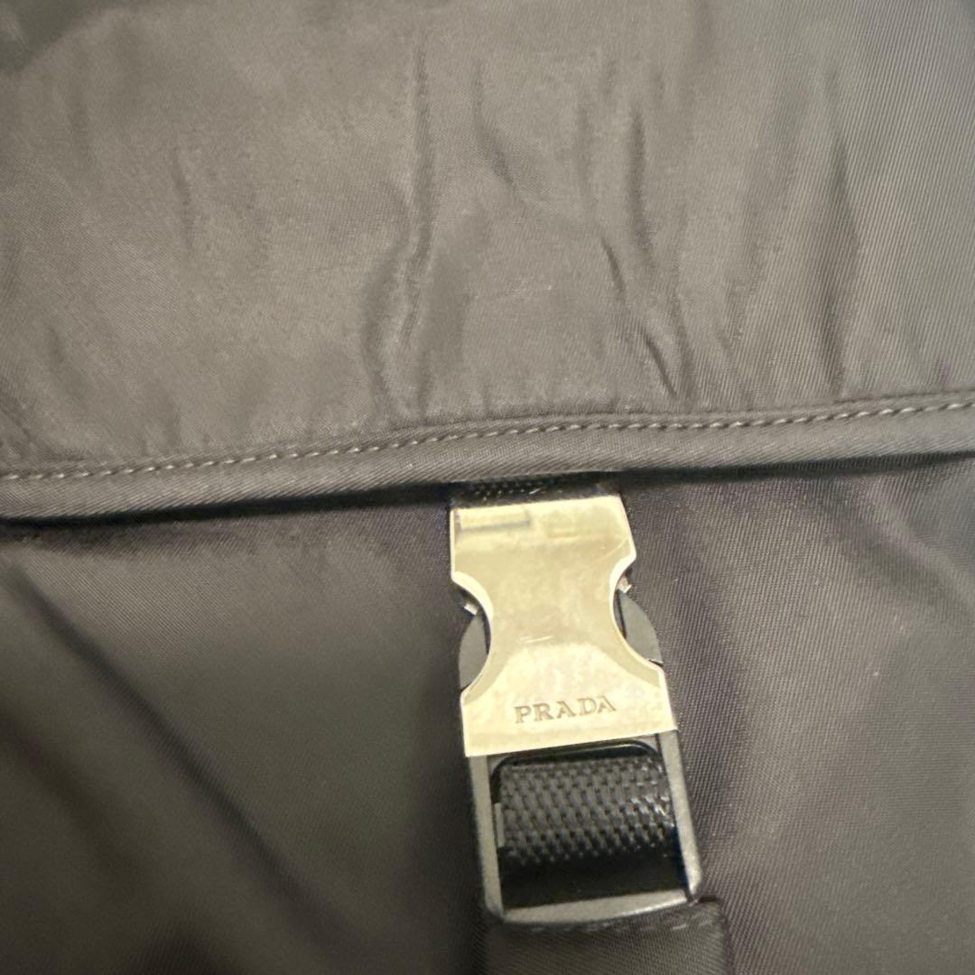 プラダRe-Nylon三角ロゴプレートバミューダカーゴハーフパンツ メンズ 44