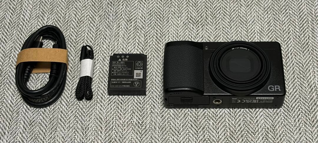 極美品 RICOH GR IV コンパクトデジタルカメラ + 付属品多数