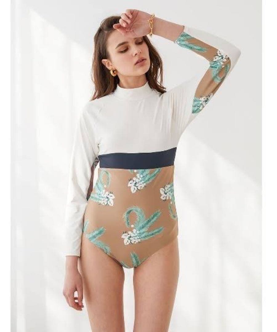 アリシアスタン【未使用】ラッシュガード水着