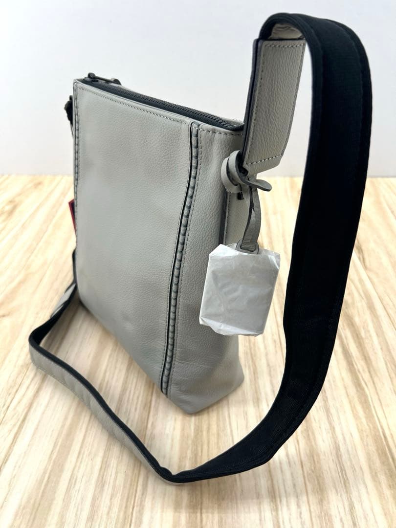 FUJITAKA フジタカ レザー ショルダーバッグ グレー