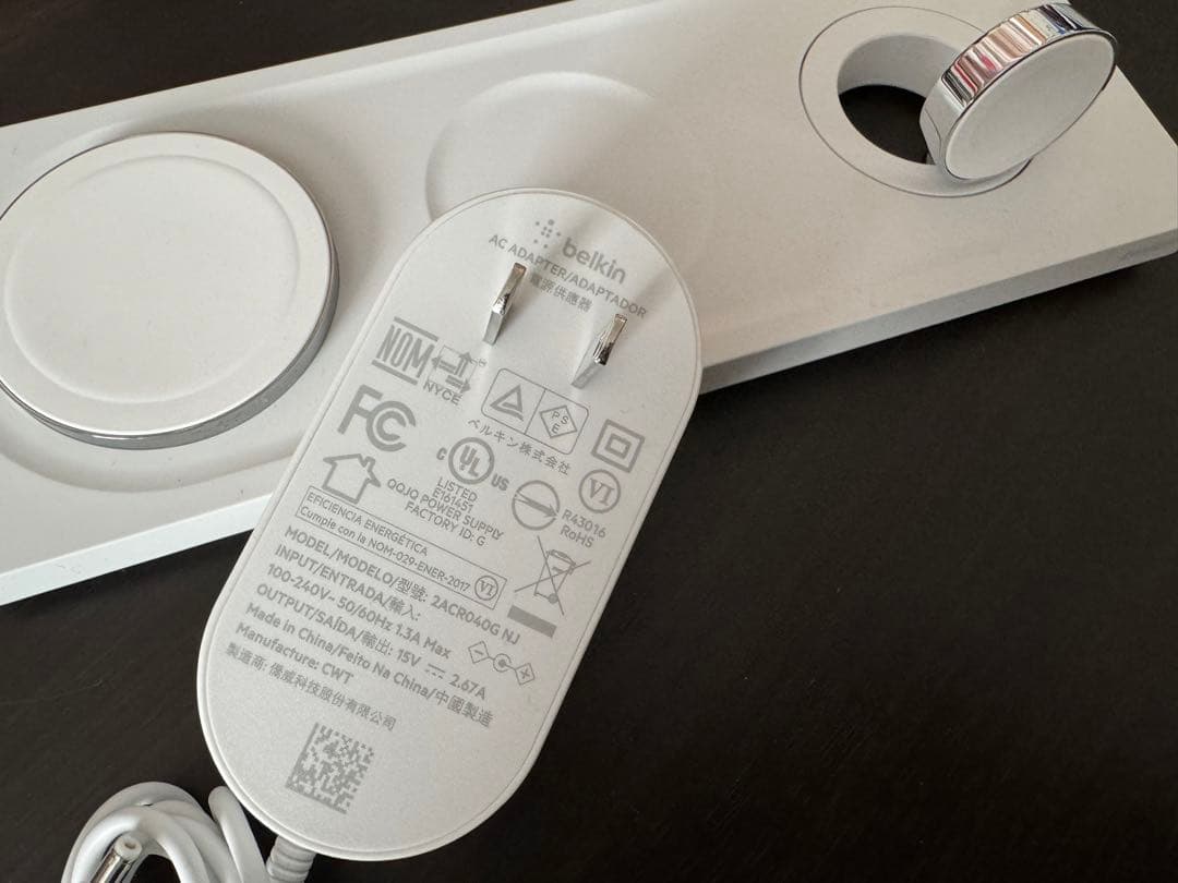 《セール中！》belkin 3in1 充電器