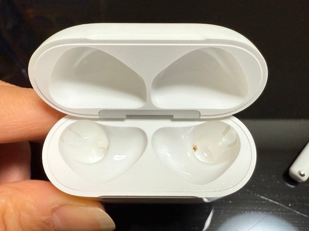 Apple AirPods4 ANC アクティブノイズキャンセリング搭載モデル