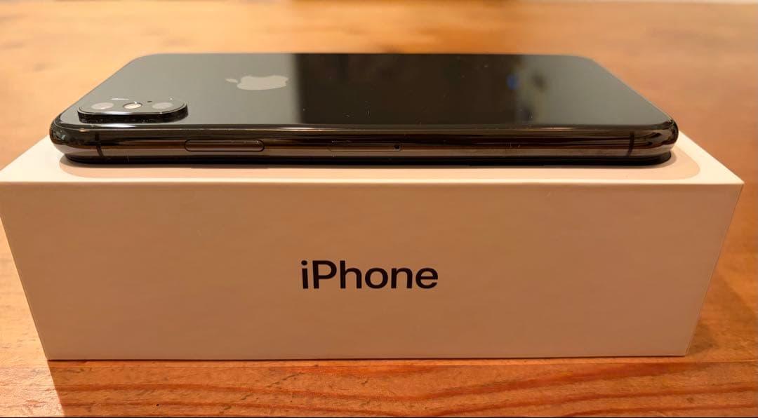 iPhone XS 256GB SIMフリー バッテリー最大容量73％