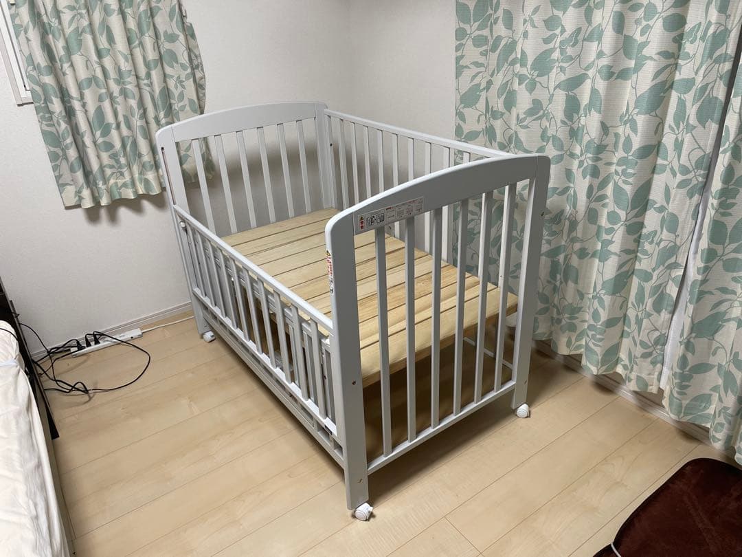 カトージ　ベビーベッド　ハイタイプ　宮城県　直接引き取りのみ
