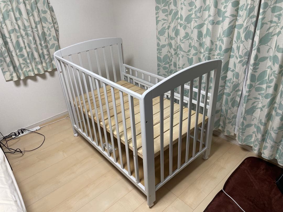 カトージ　ベビーベッド　ハイタイプ　宮城県　直接引き取りのみ