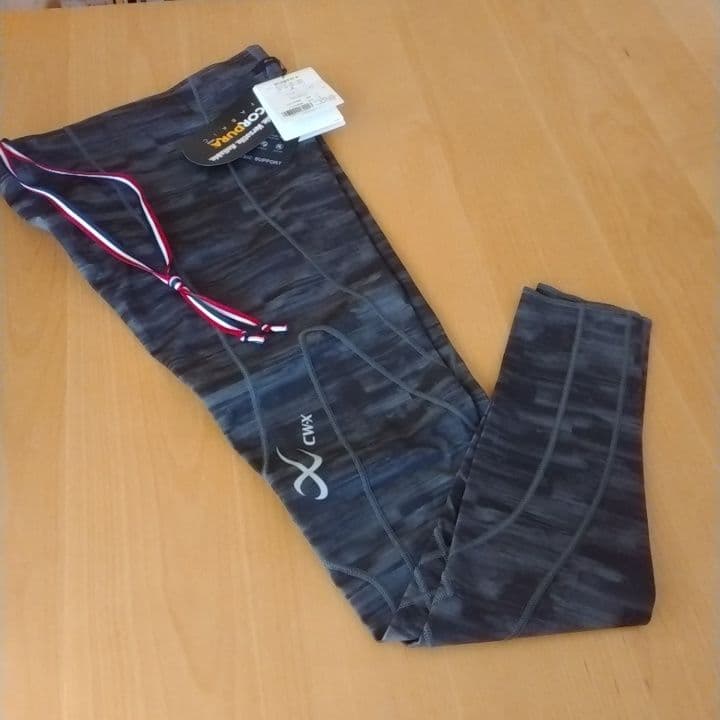 新品未使用❤レディース CW-X スポーツタイツ エキスパートモデル2.0