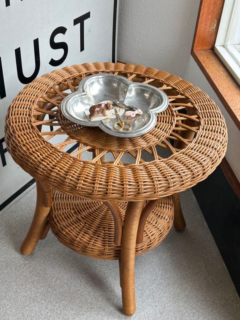 ヴィンテージ 籐家具 ラタン 丸テーブル　サイドテーブル　カフェテーブル　レトロ