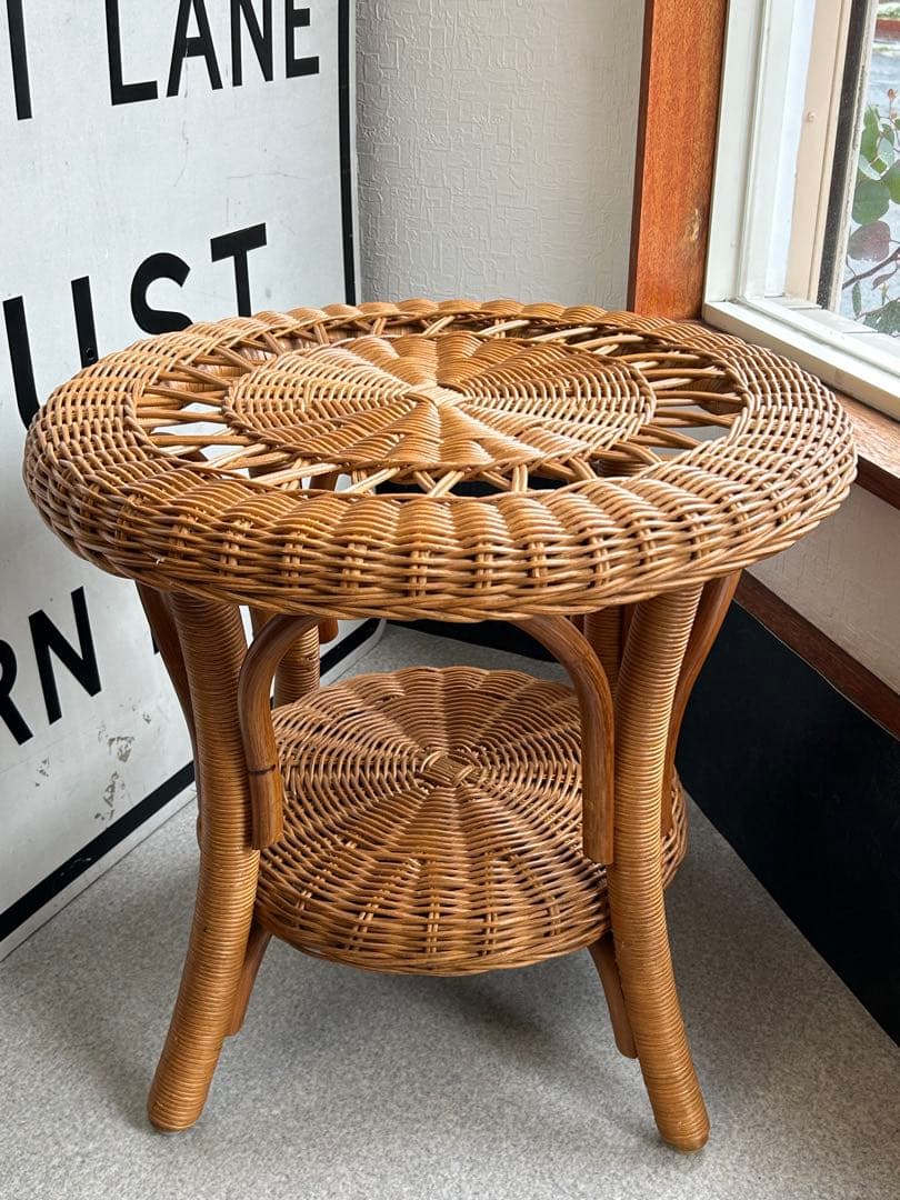 ヴィンテージ 籐家具 ラタン 丸テーブル　サイドテーブル　カフェテーブル　レトロ