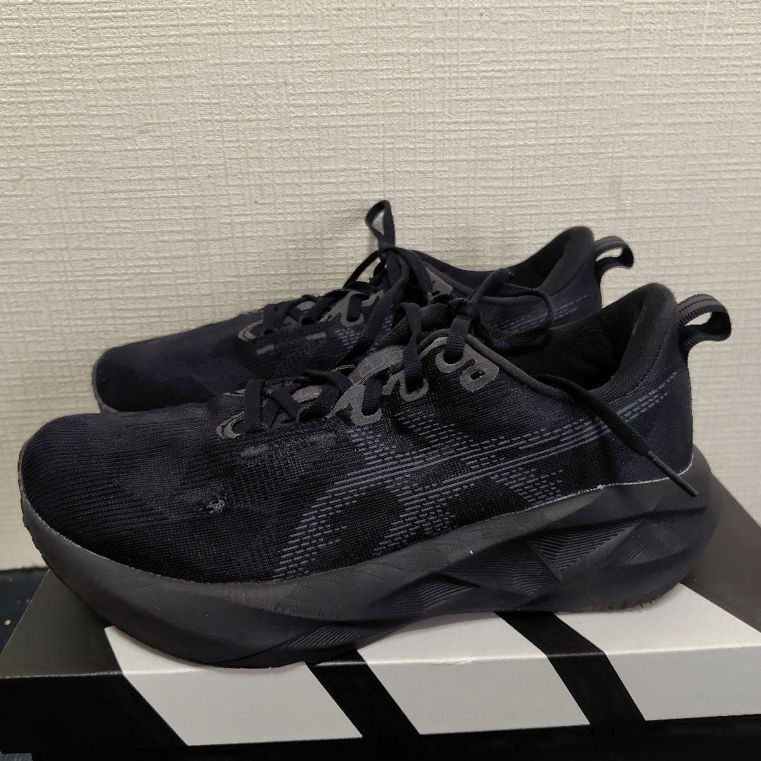 ASICSノヴァブラスト5 26cm　ランニングシューズ