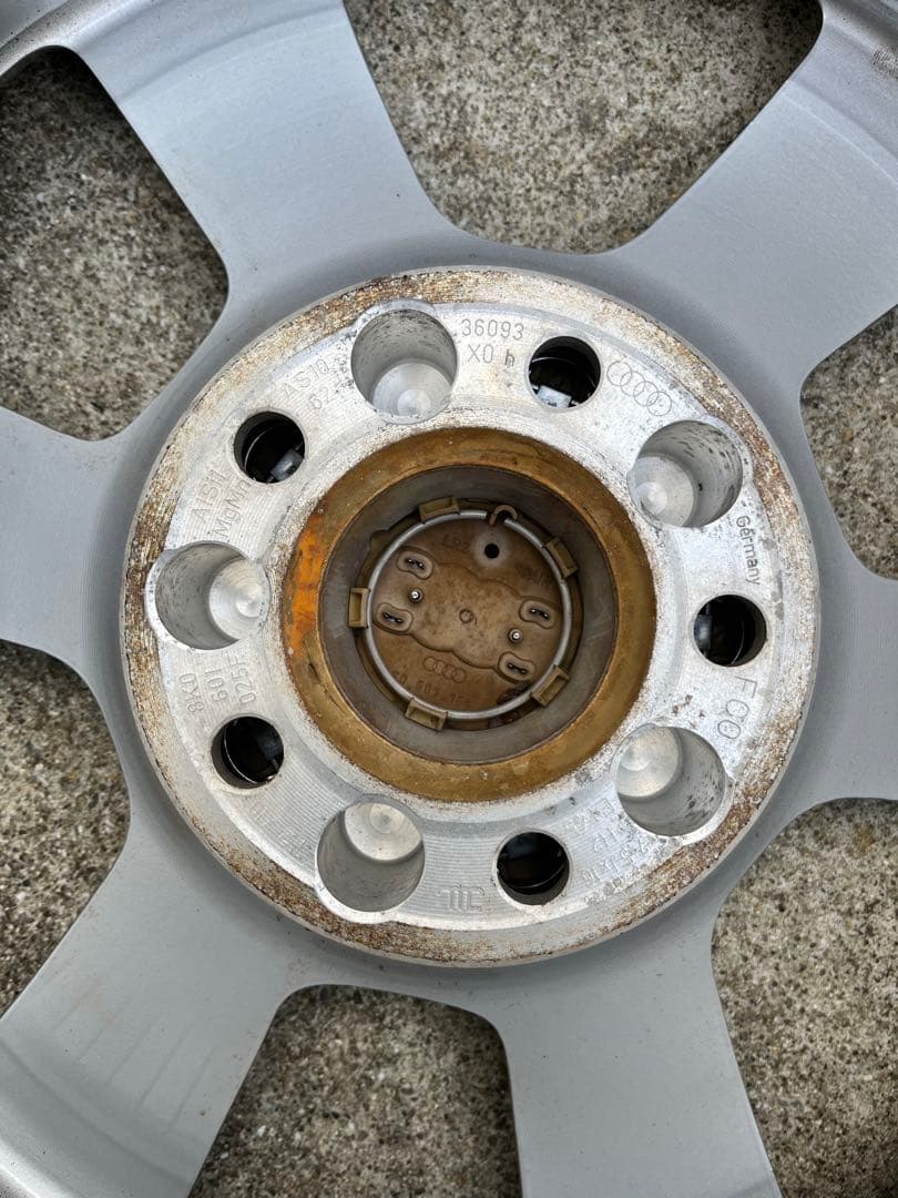 アウディ純正ホイール＆スタッドレスタイヤ4本セット 225/55R16