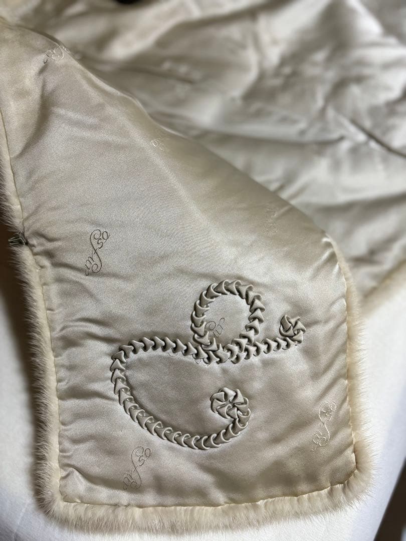 特別値下【美品】OSFURの高級ショール　クリスマス用紙袋5枚おまけ