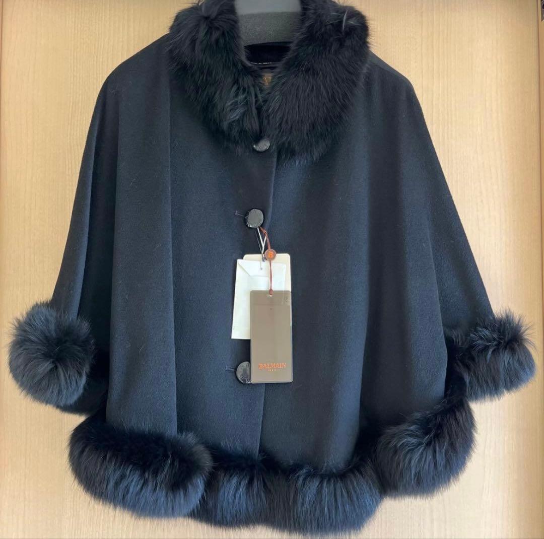 BALMAIN ブラック ケープコート フォックスファー付き