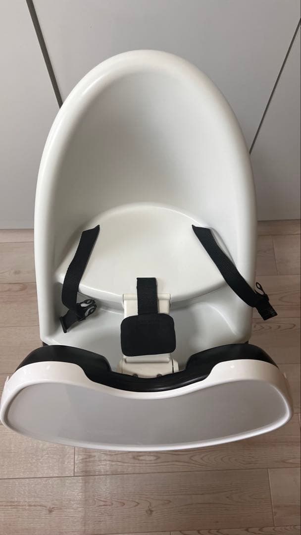 BABYBJÖRN ハイチェア ホワイト　廃盤　廃盤品　ベビービョルン