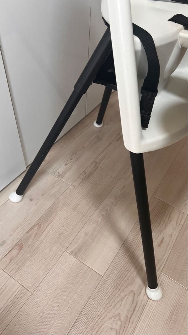 BABYBJÖRN ハイチェア ホワイト　廃盤　廃盤品　ベビービョルン