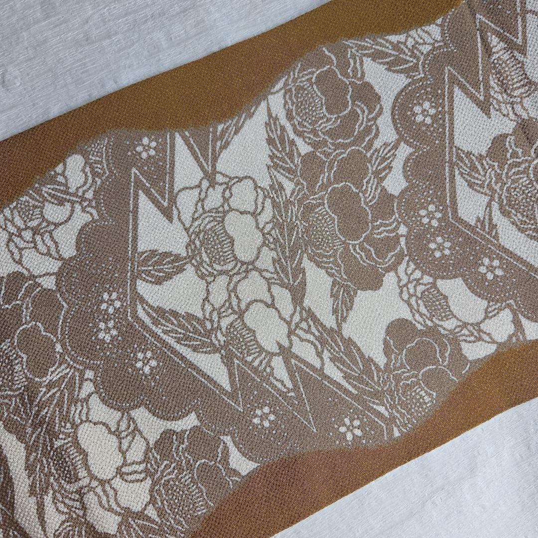 松皮菱と椿柄　栗山吉三郎　和染紅型名古屋帯