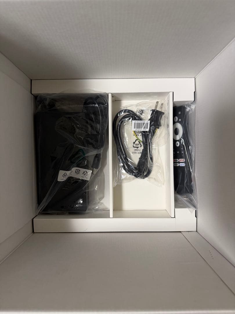 【美品・おまけ付き】BenQ TK705STi 4Kスマートホームプロジェクター