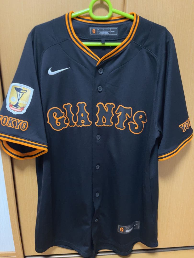 ジャイアンツ　GIANTS丸佳浩　サードユニフォーム3rdユニ　黒ユニ　Mサイズ