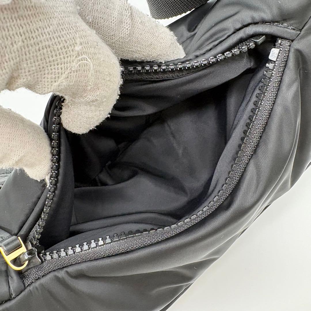 極美品✨トリーバーチ ボディバッグ エラ ベルトバッグ ナイロン ブラック