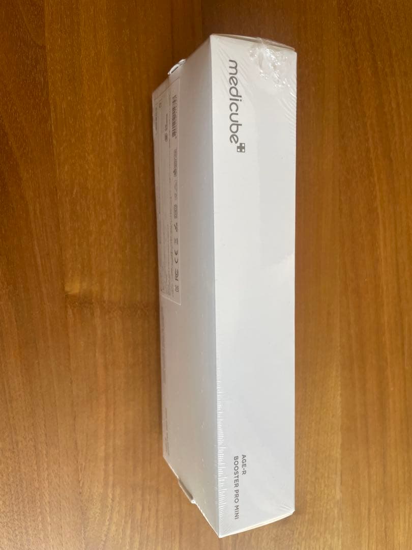 メディキューブ AGE-R BOOSTER PRO MIN ホワイト