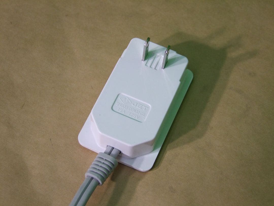 デロンギオイルヒーター / RHJ65L0915 【正常動作品】