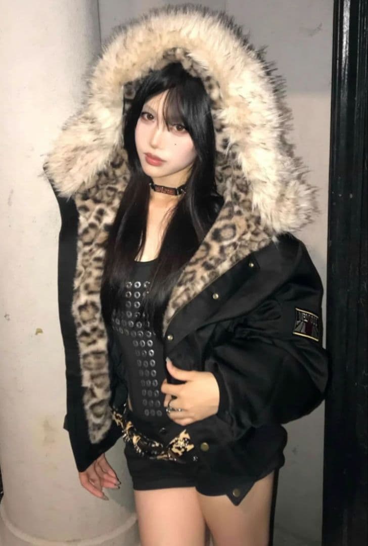 zipper clubレオパードファー付きクロップドジャケット