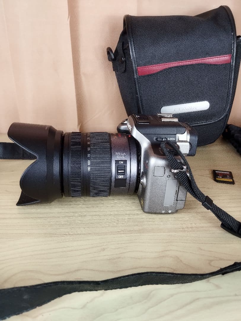 美品　一眼レフ LUMIX Panasonic DMC−GH2 セット