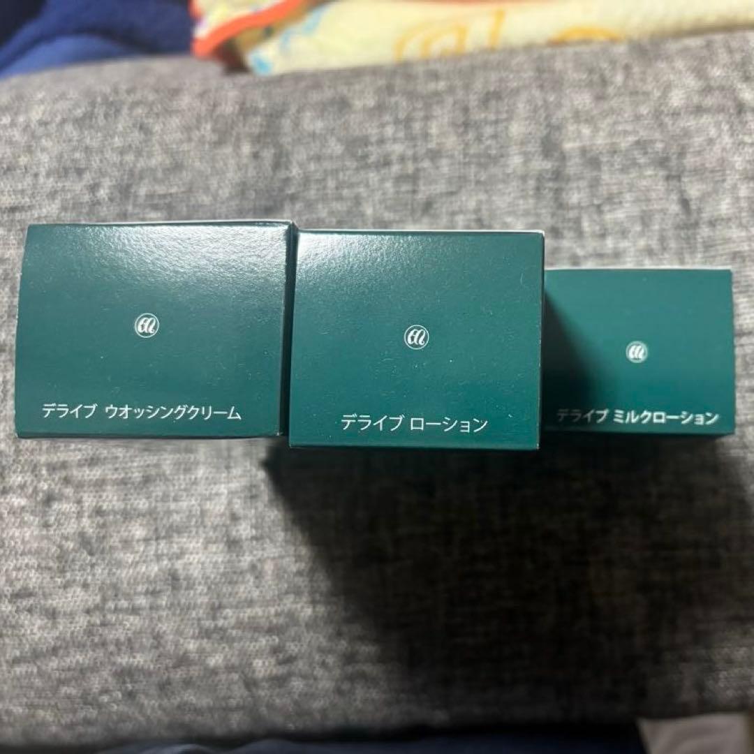 【新品/未使用/未開封】メナード MENARD デライブ 3点セット