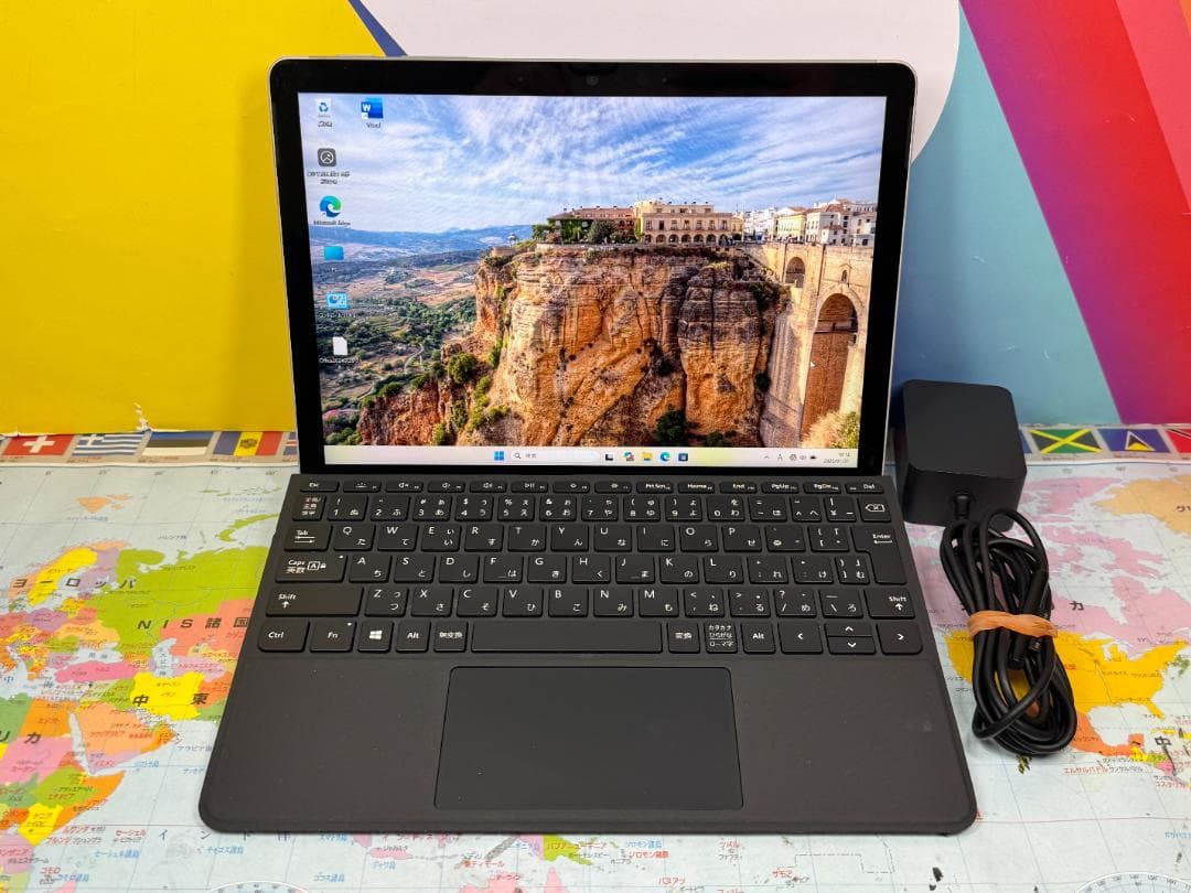 極美品 LTE Surface Go 2 10.5型 8GB キーボード