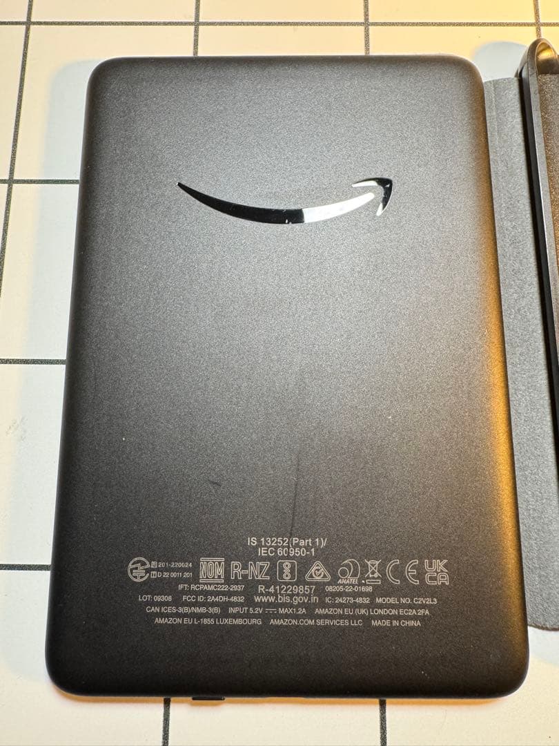 Kindle (16GB) 6インチ　広告あり　第11世代