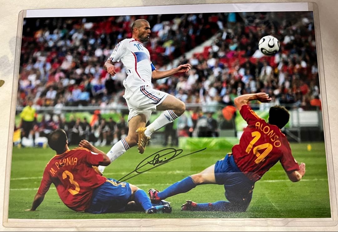 ジネディーヌ・ジダン　直筆サインパネル　超希少！