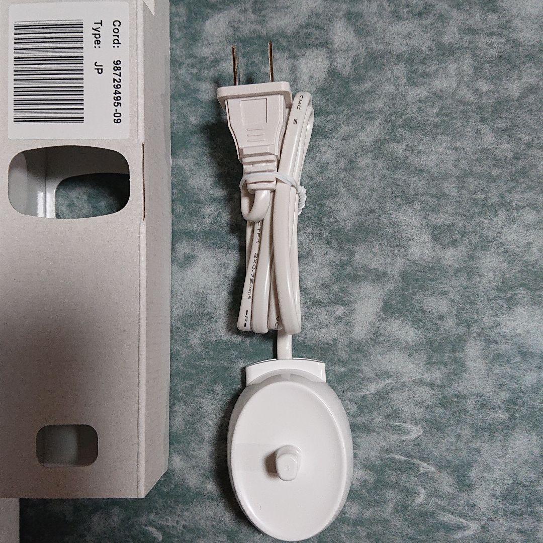 電動歯ブラシ　新品　Oral−B D165231UAWN