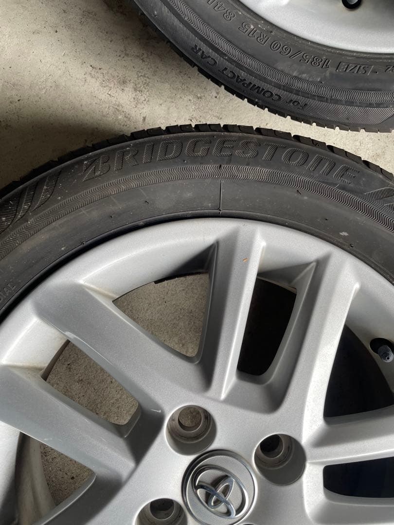 TOYOTA カローラフィールダー　純正ホイール　2本