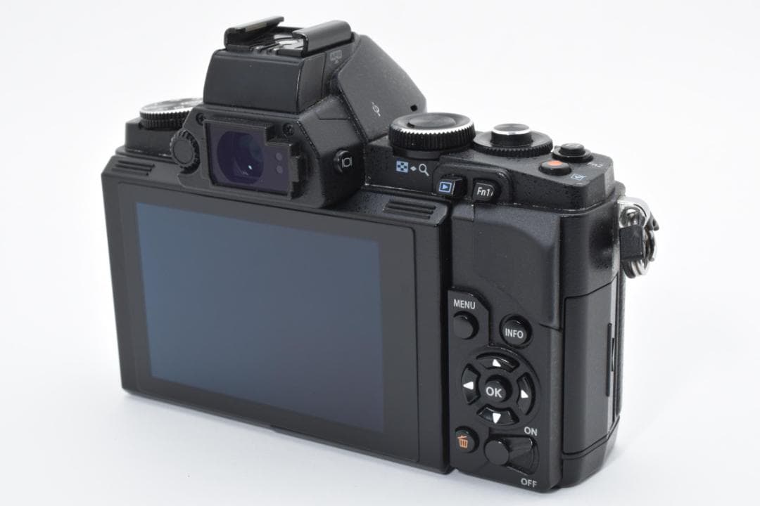 ジャンク◆OLYMPUS OM-D E-M5 バッテリー充電器フラッシュ@c45