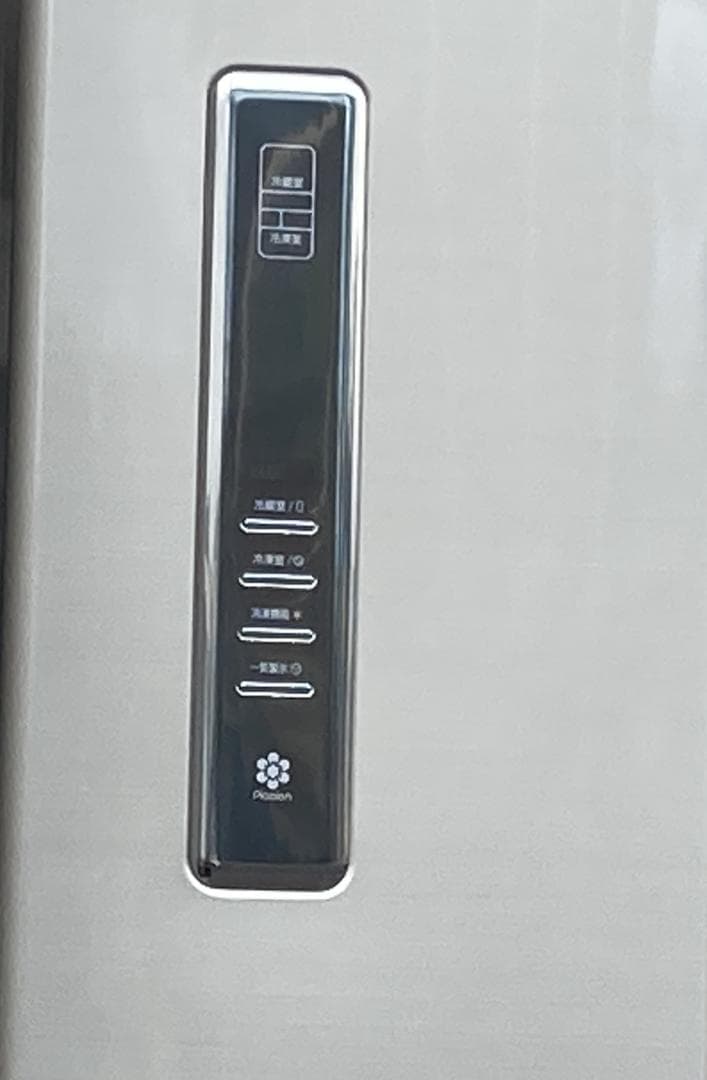 愛知岐阜/送料無料★東芝 548L冷蔵庫　GR-D55F-NT　2011年製