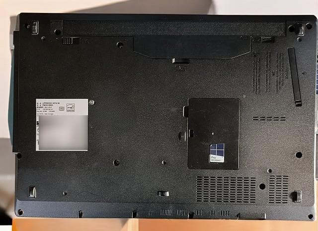 富士通 ノートA574/M　SSD256GB 25H2最新 　　　快速　整備済品