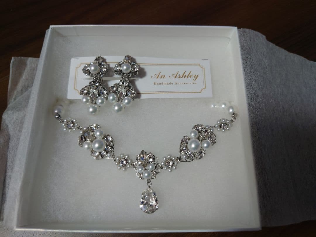 【美品】An Ashley アンアシュリー レユシット2 ネックレス&イヤリング