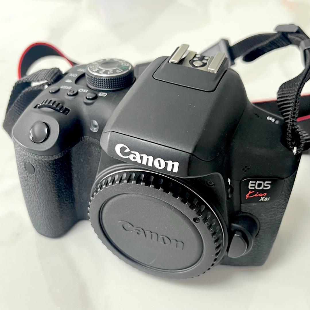 Canon EOS Kiss X8i ダブルズームキット 動作確認済 付属品多数