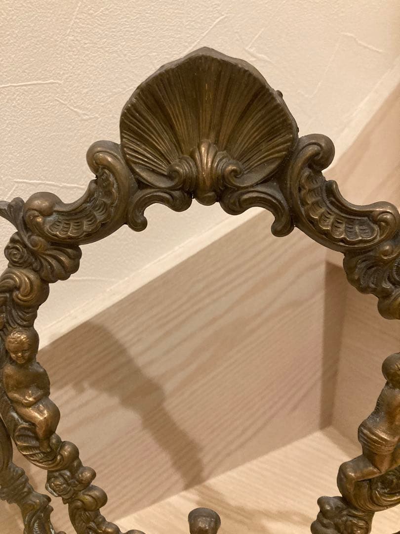 真鍮スタンド 　アンティーク 金属製 フレーム