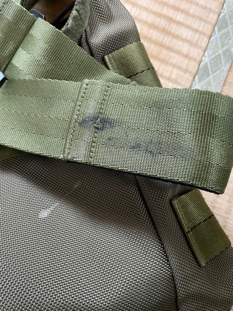 アメリカ製 BRIEFING デイトリッパー 廃盤カラー オリーブ