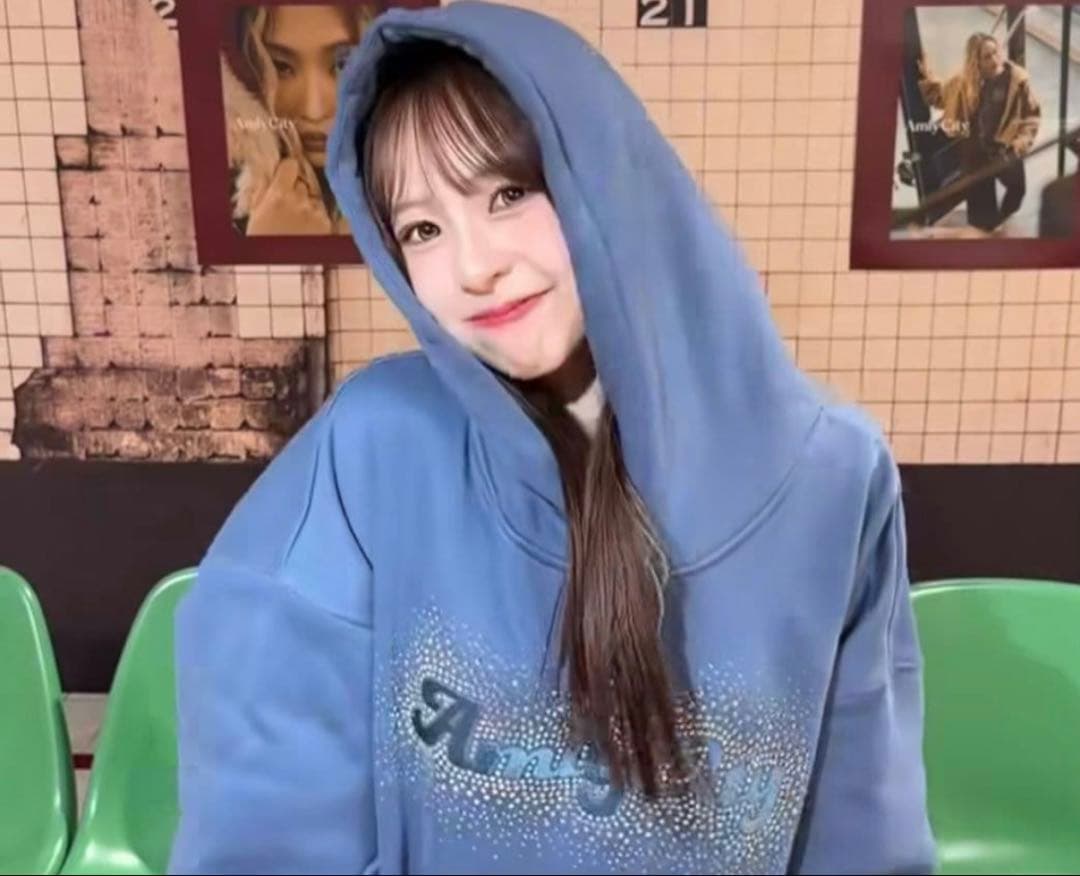 Amlycity ラインストーンフーディー パーカー ブルー Lサイズ りなてぃ